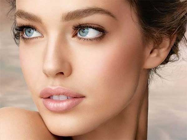 آرایش کم و ملایم