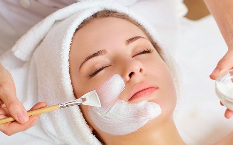 پاکسازی صورت حرفه‌ای